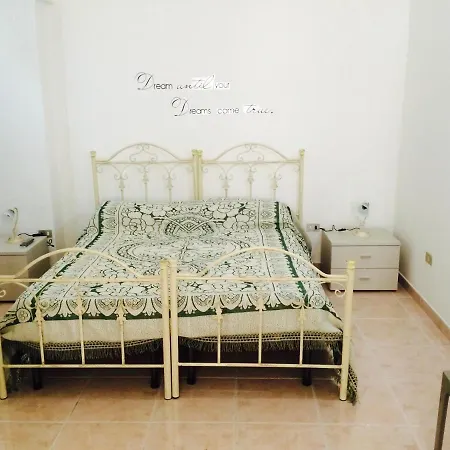 Vendégház Fly House Guagnano